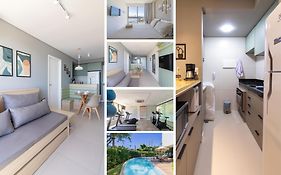 Apartamento com VISTA maravilhosa no bairro do Pina! Cozinha completa, Wi-Fi, Ar Condicionado e máquina de lavar - Condomínio com Estacionamento, Recepção 24h, Piscina e Academia
